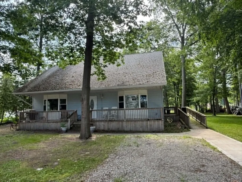 3137 Shore Drive Hume Township MI 48467