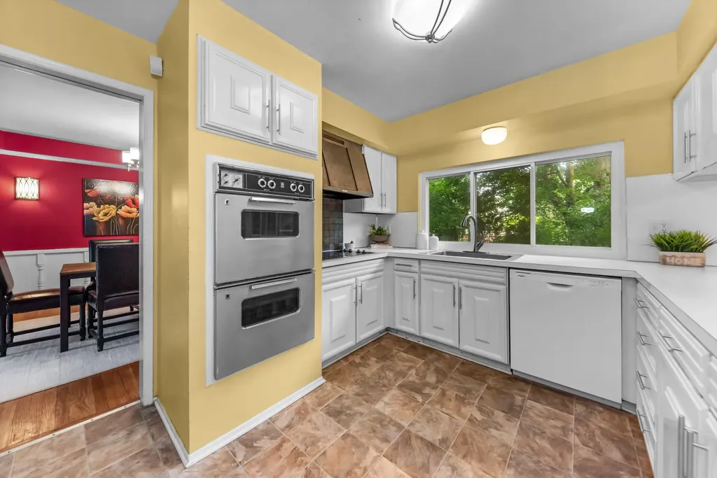 3163 Plymouth Road Ann Arbor City MI 48105
