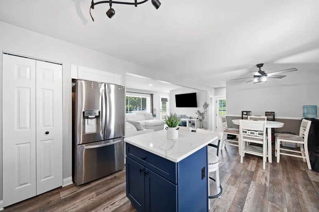 732 Bassett Drive Saline City MI 48176