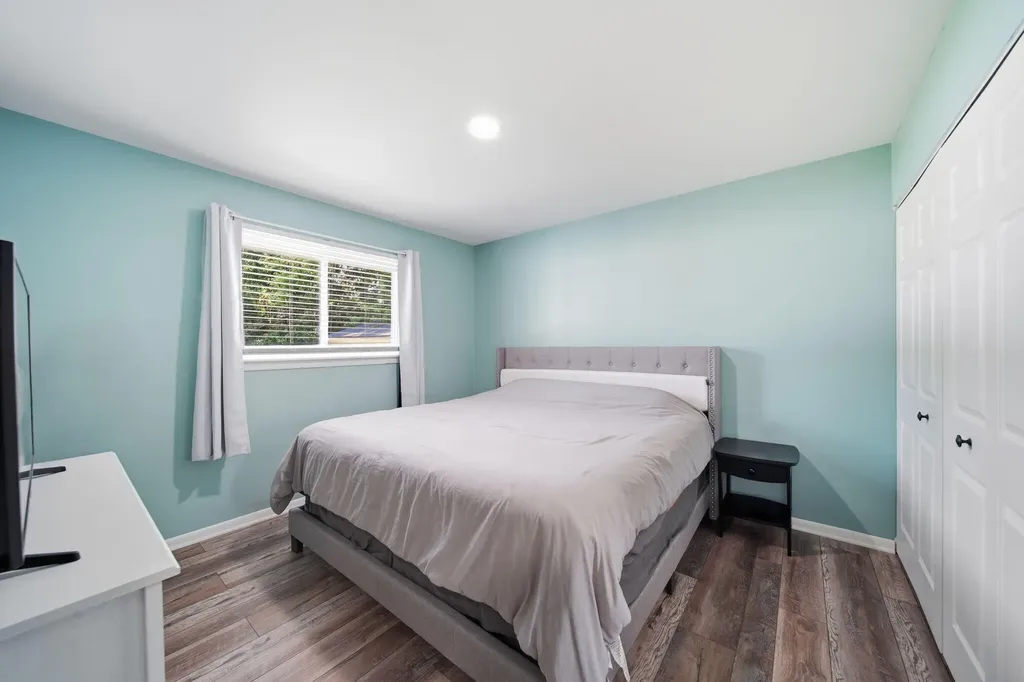 732 Bassett Drive Saline City MI 48176