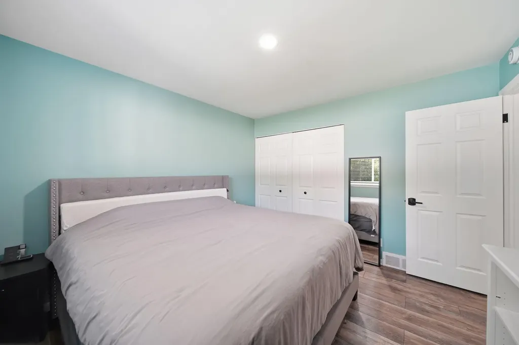 732 Bassett Drive Saline City MI 48176