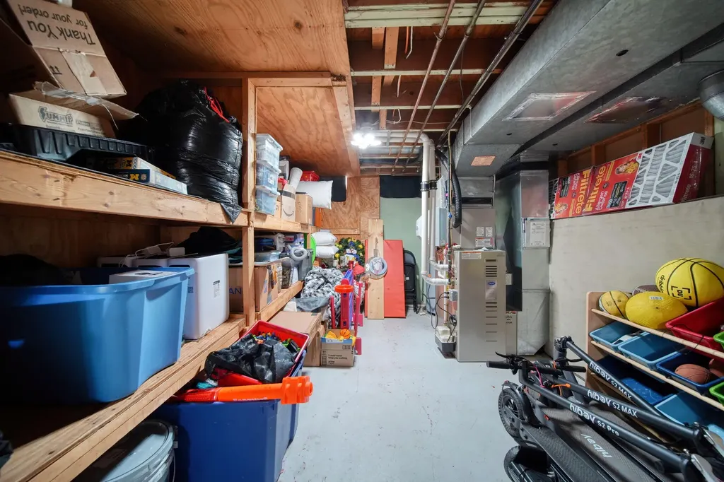 732 Bassett Drive Saline City MI 48176