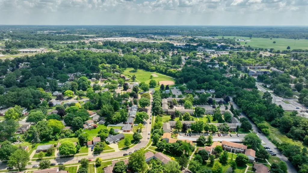 732 Bassett Drive Saline City MI 48176