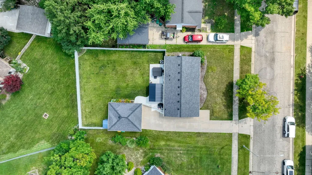 732 Bassett Drive Saline City MI 48176