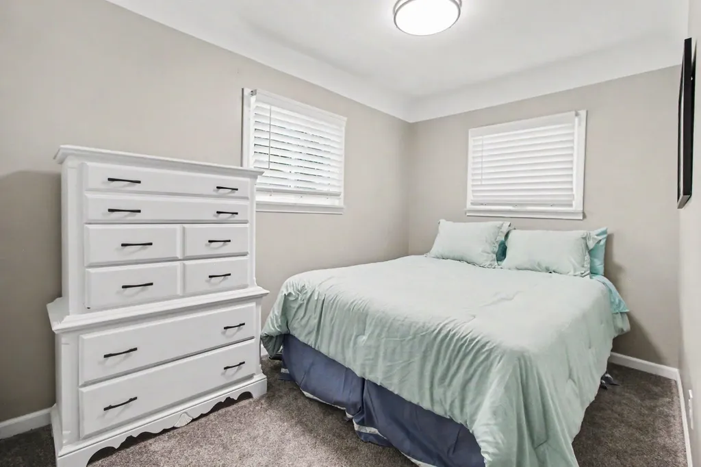 8779 Lagoon Drive Hamburg Township MI 48116