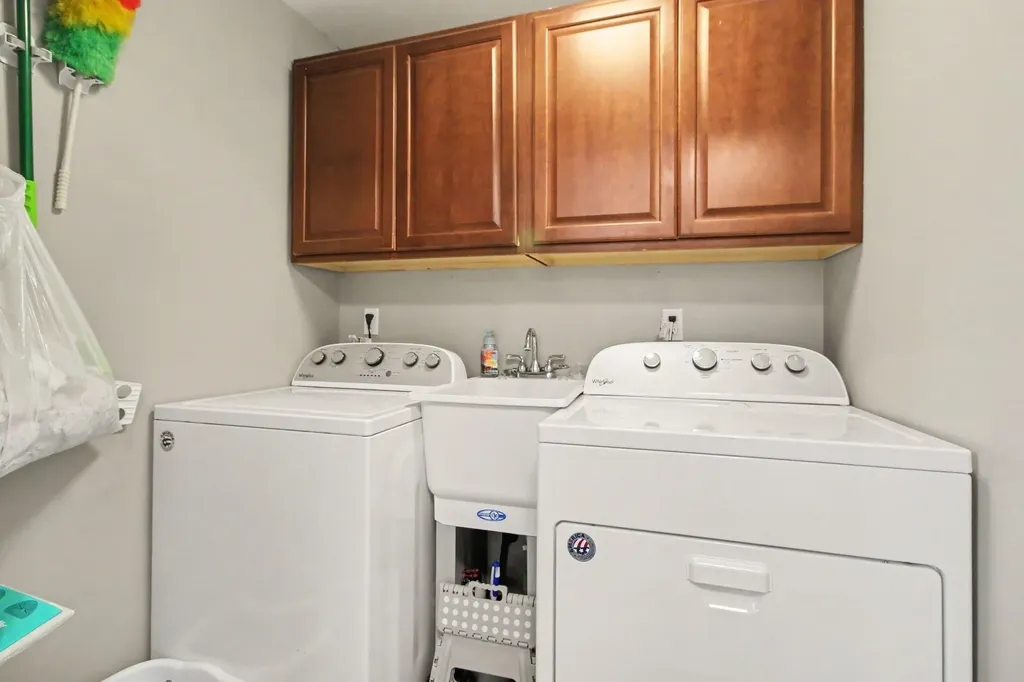 8779 Lagoon Drive Hamburg Township MI 48116