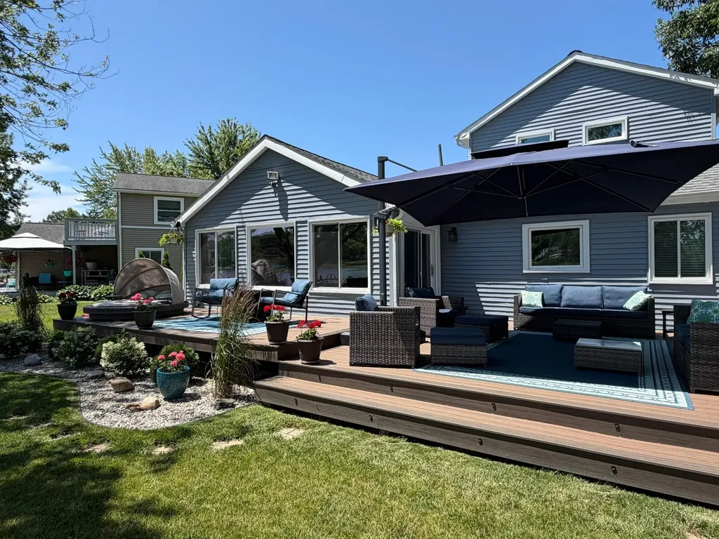 8779 Lagoon Drive Hamburg Township MI 48116