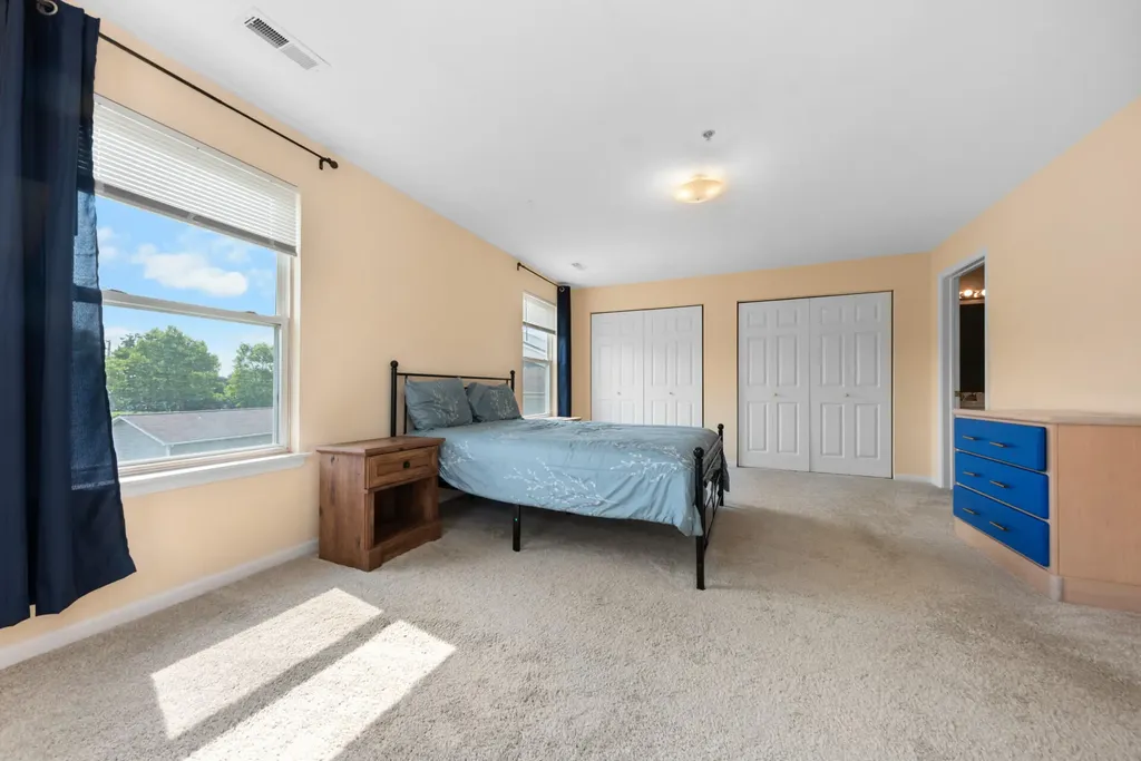 1527 Weatherstone Drive Pittsfield Charter Township MI 48108
