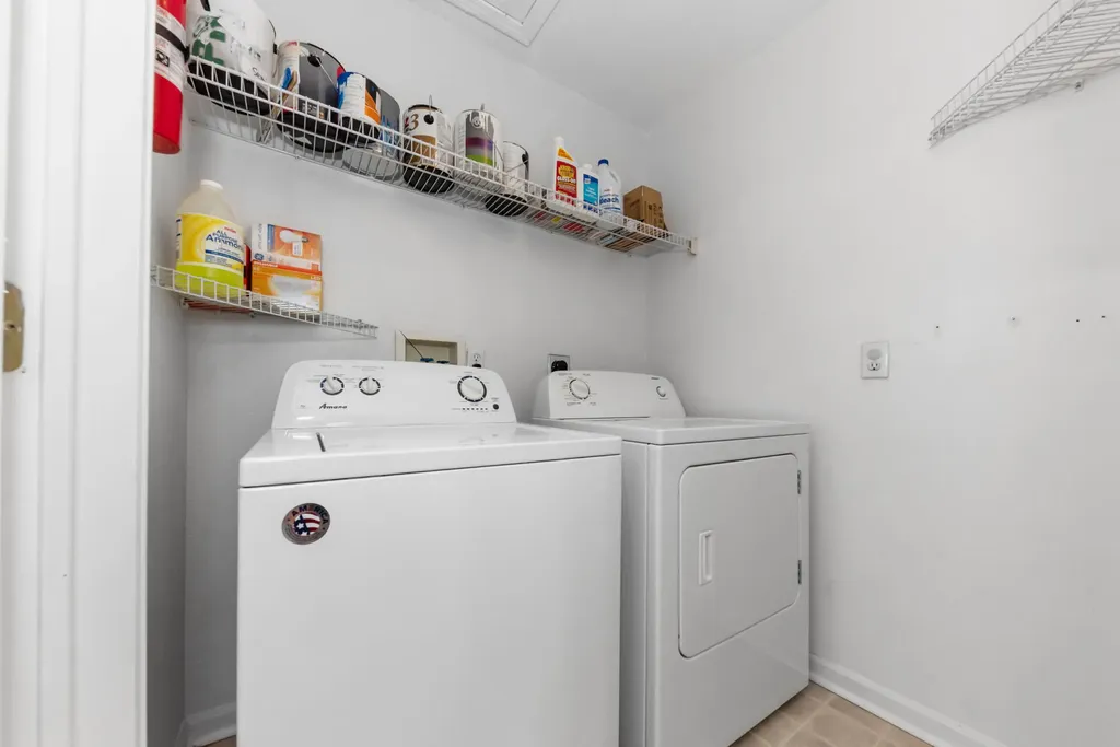 1527 Weatherstone Drive Pittsfield Charter Township MI 48108