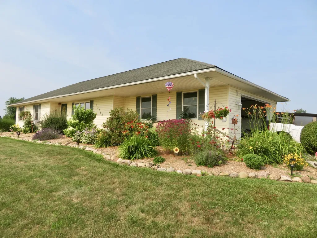 13162 N Platt Road York Charter Township MI 48160