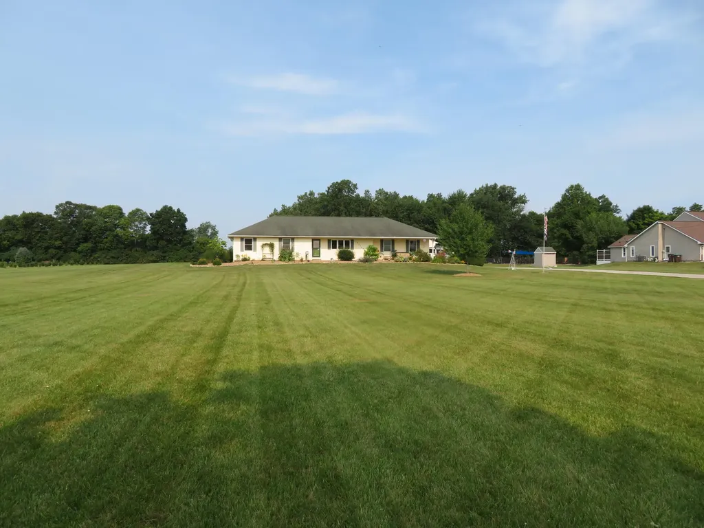 13162 N Platt Road York Charter Township MI 48160