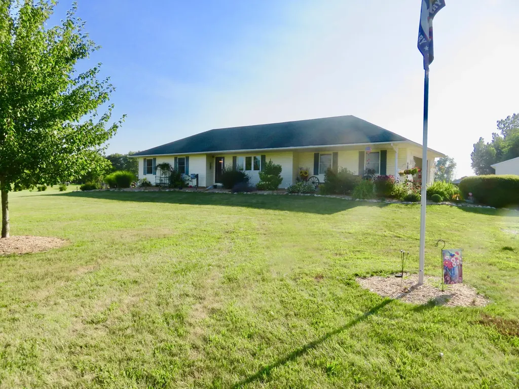 13162 N Platt Road York Charter Township MI 48160