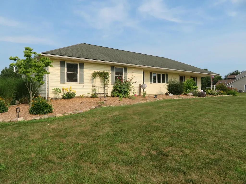 13162 N Platt Road York Charter Township MI 48160