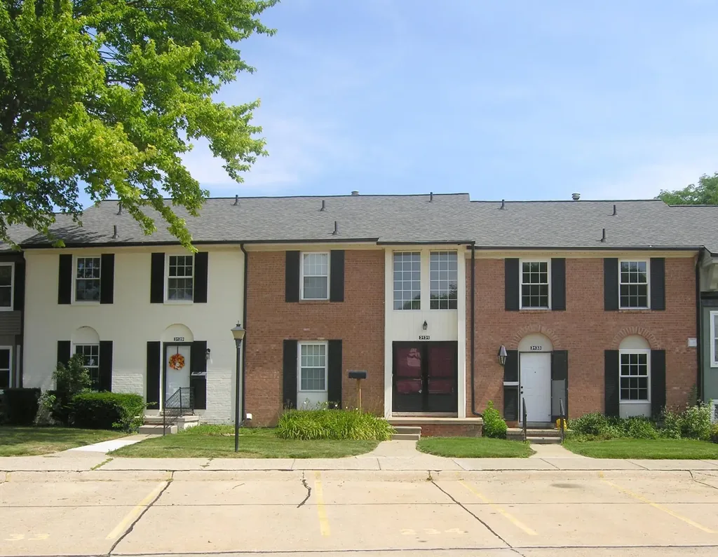 3131 Bolgos Circle Ann Arbor City MI 48105