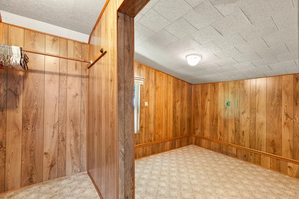 1321 N Waterloo Avenue Jackson City MI 49202