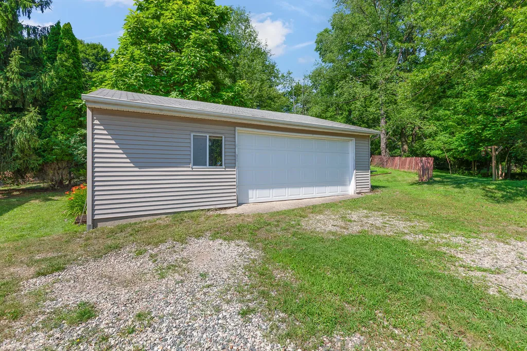 1321 N Waterloo Avenue Jackson City MI 49202