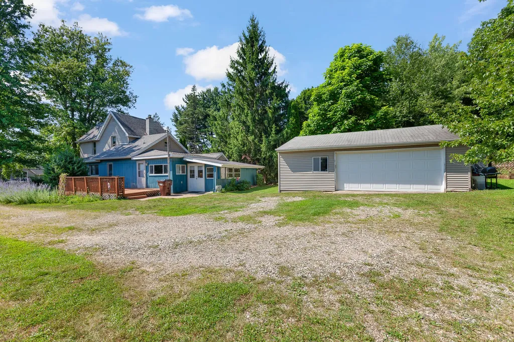 1321 N Waterloo Avenue Jackson City MI 49202