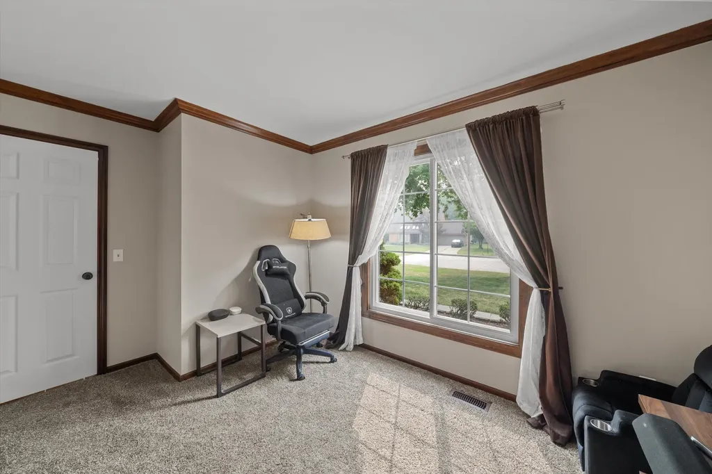 25872 Hunt Club Boulevard Farmington Hills City MI 48335