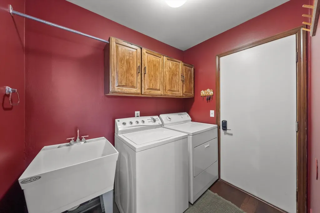 25872 Hunt Club Boulevard Farmington Hills City MI 48335