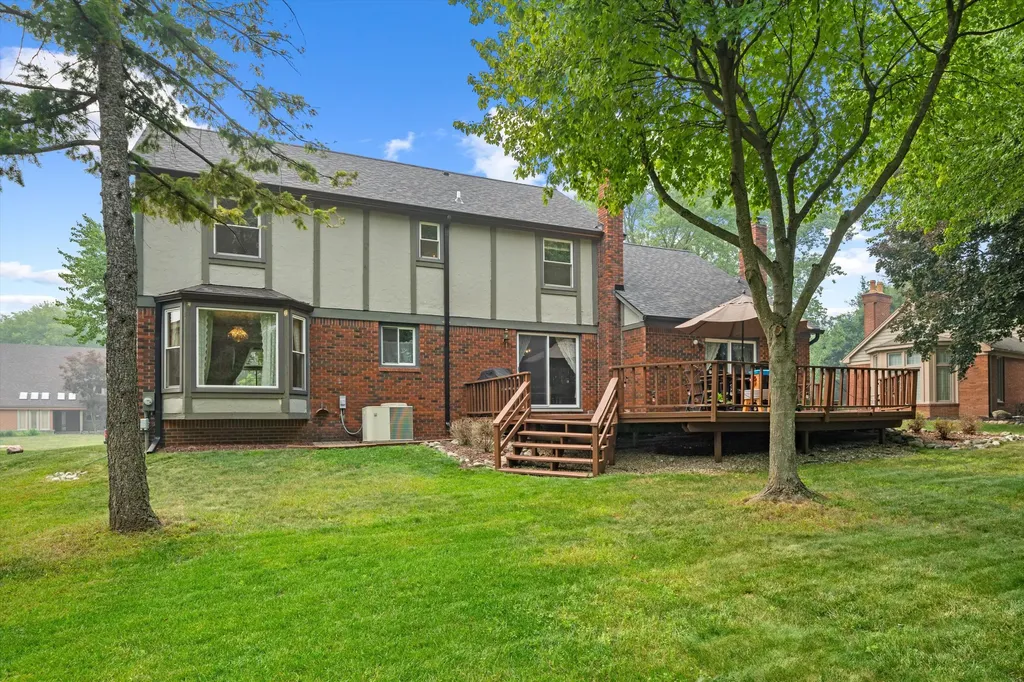 25872 Hunt Club Boulevard Farmington Hills City MI 48335