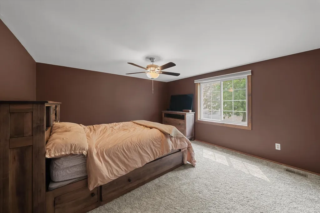 25872 Hunt Club Boulevard Farmington Hills City MI 48335