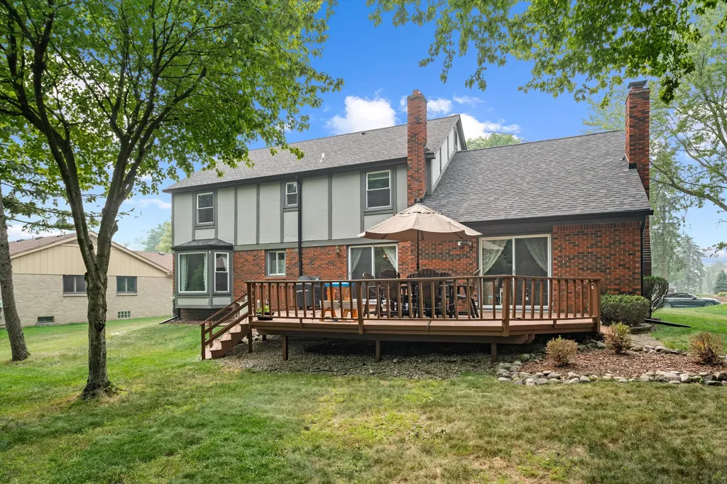 25872 Hunt Club Boulevard Farmington Hills City MI 48335