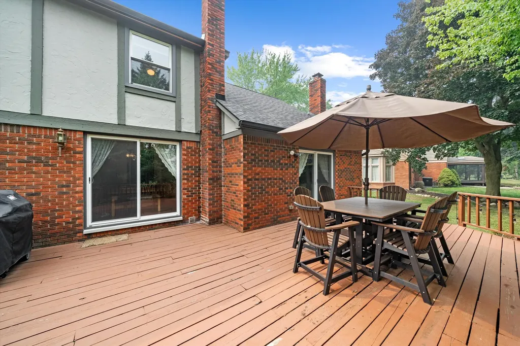 25872 Hunt Club Boulevard Farmington Hills City MI 48335
