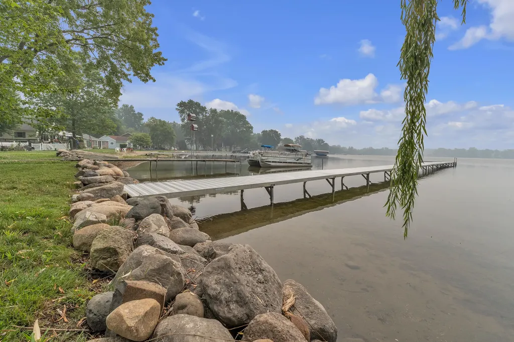 8032 Branch Drive Hamburg Township MI 48116