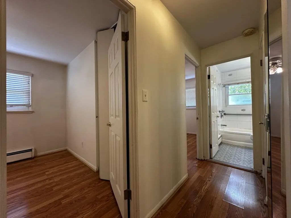 3213 Benjamin Avenue Royal Oak City MI 48073