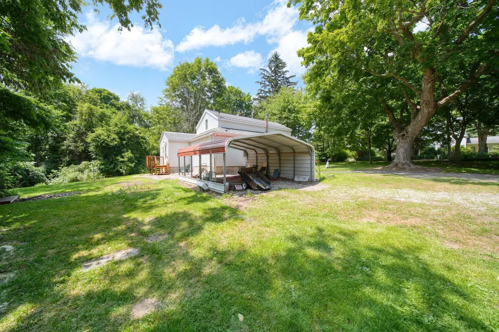 1533 E Munger Road Tecumseh Township MI 49286