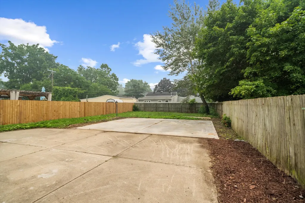 761 Westwood Drive Monroe Charter Township MI 48161