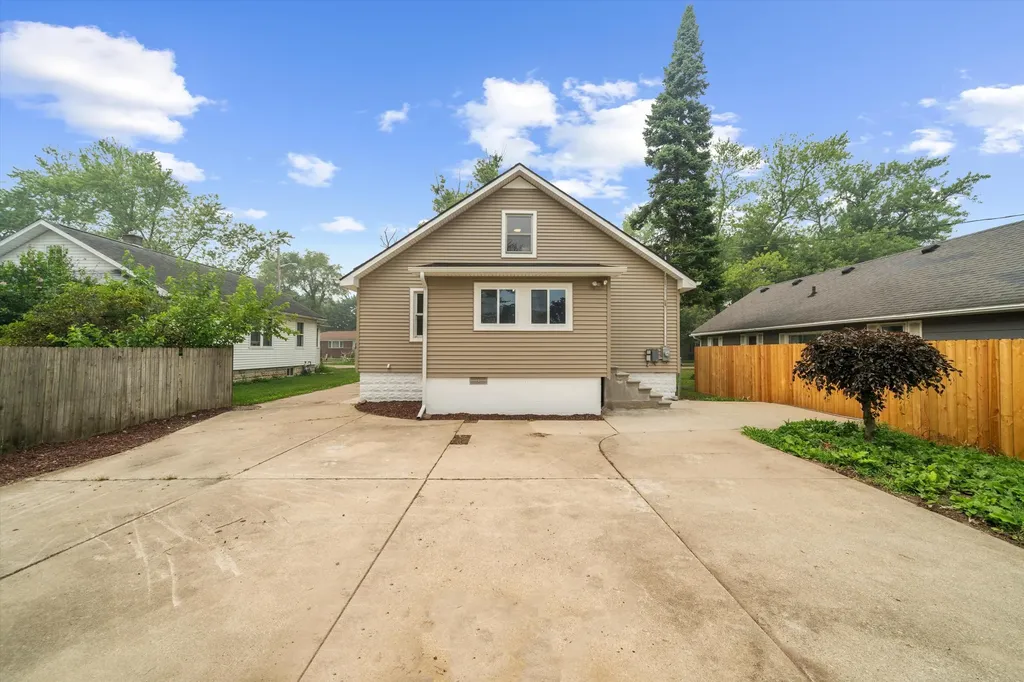 761 Westwood Drive Monroe Charter Township MI 48161