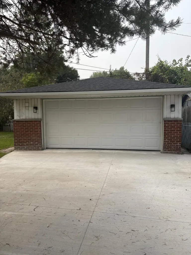 14516 Leblanc Avenue Allen Park City MI 48101
