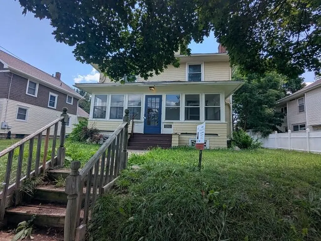 1205 E Ganson Street Jackson City MI 49201