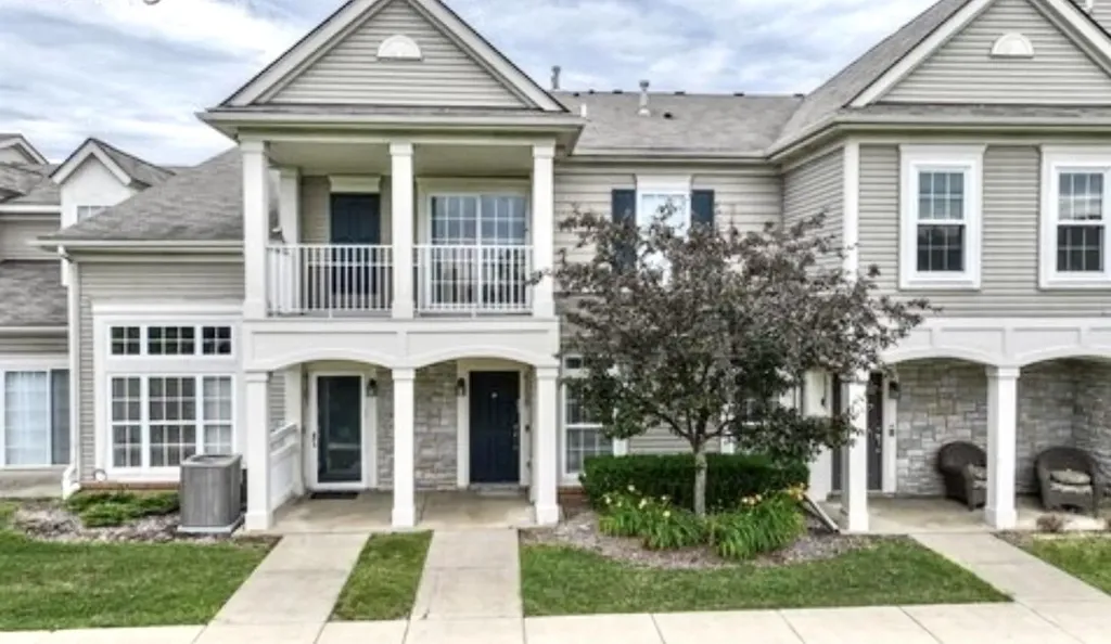 4109 Addington Drive Commerce Charter Township MI 48390