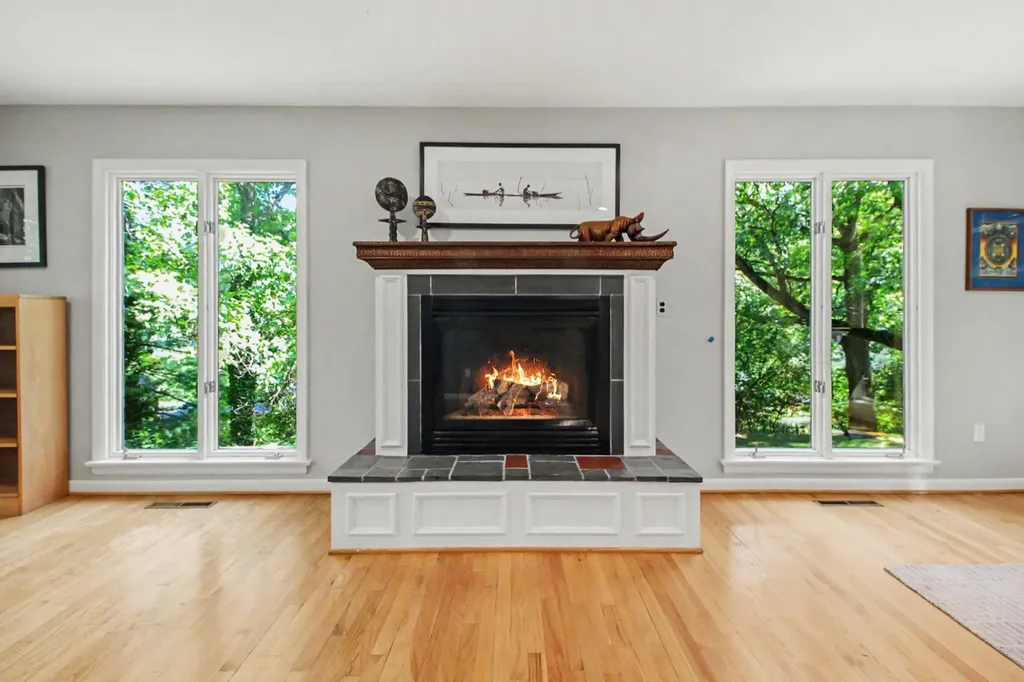 432 Riverview Drive Ann Arbor Charter Township MI 48104