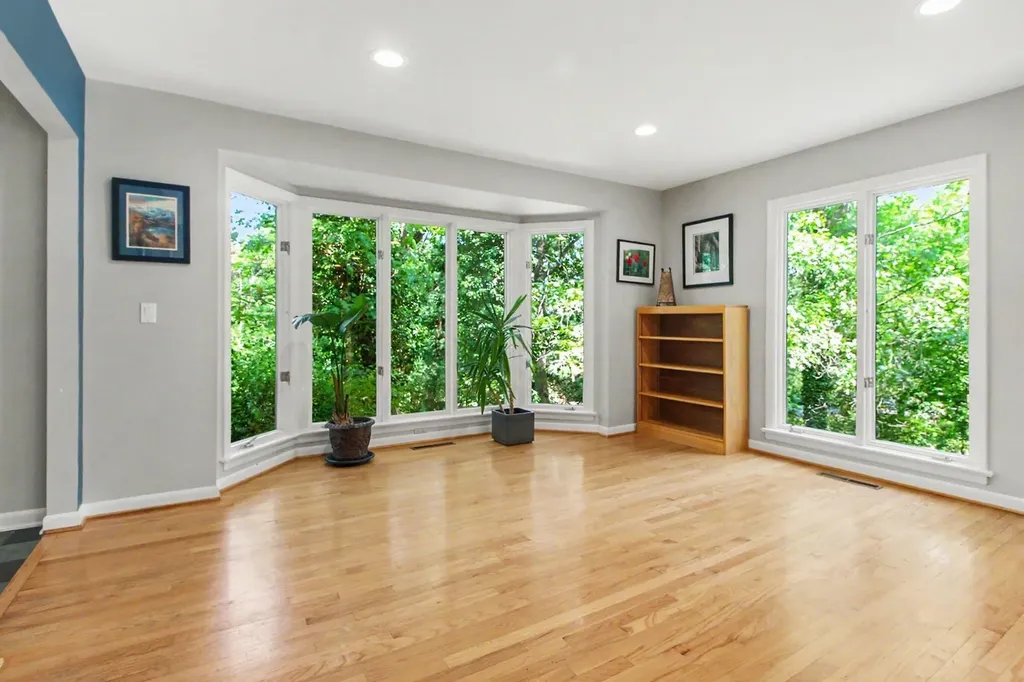 432 Riverview Drive Ann Arbor Charter Township MI 48104