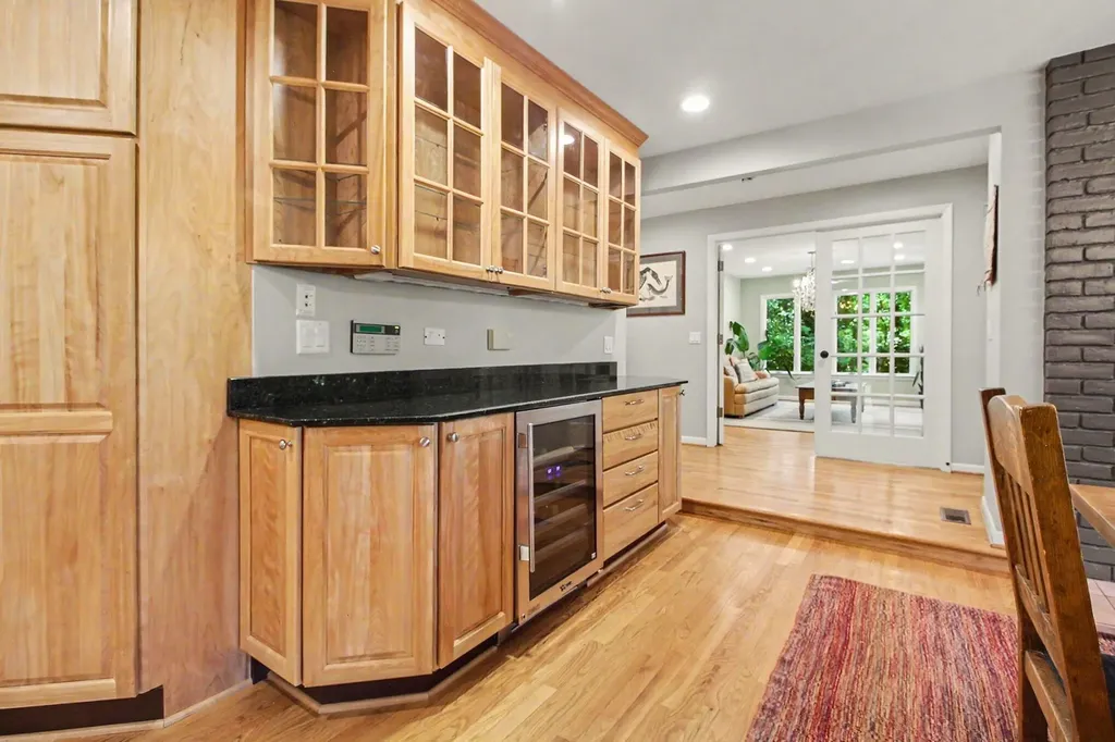 432 Riverview Drive Ann Arbor Charter Township MI 48104