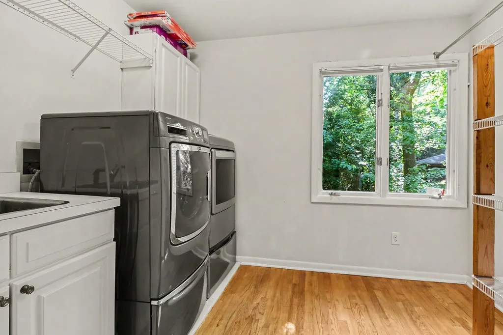 432 Riverview Drive Ann Arbor Charter Township MI 48104