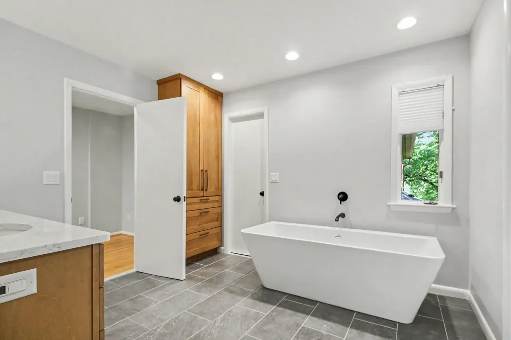 432 Riverview Drive Ann Arbor Charter Township MI 48104