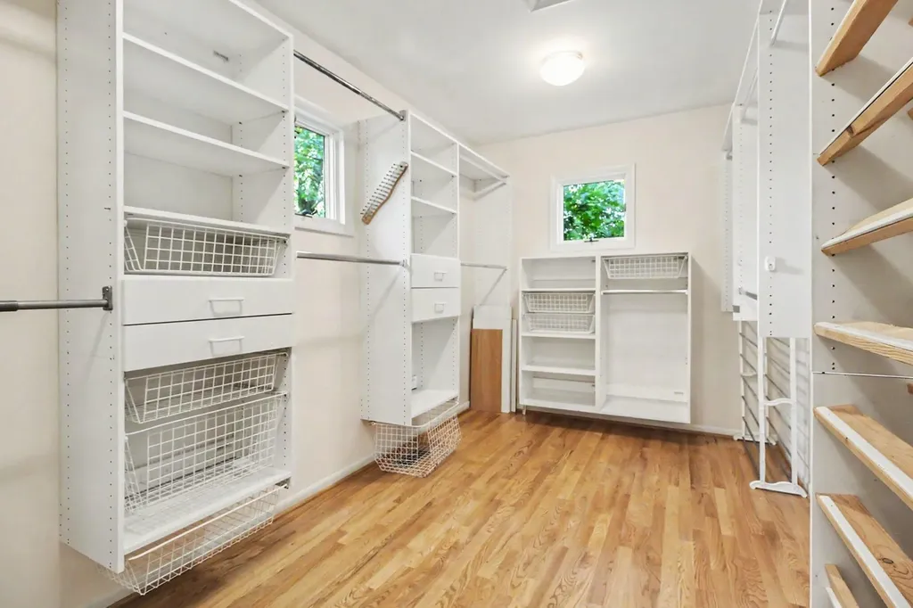 432 Riverview Drive Ann Arbor Charter Township MI 48104