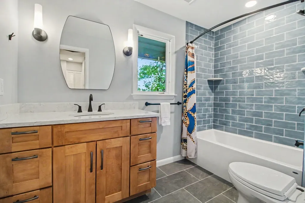 432 Riverview Drive Ann Arbor Charter Township MI 48104