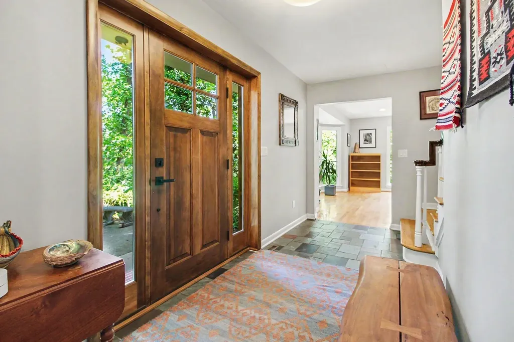 432 Riverview Drive Ann Arbor Charter Township MI 48104