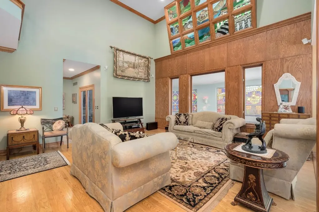 833 Lakewood Drive Rochester Hills City MI 48309