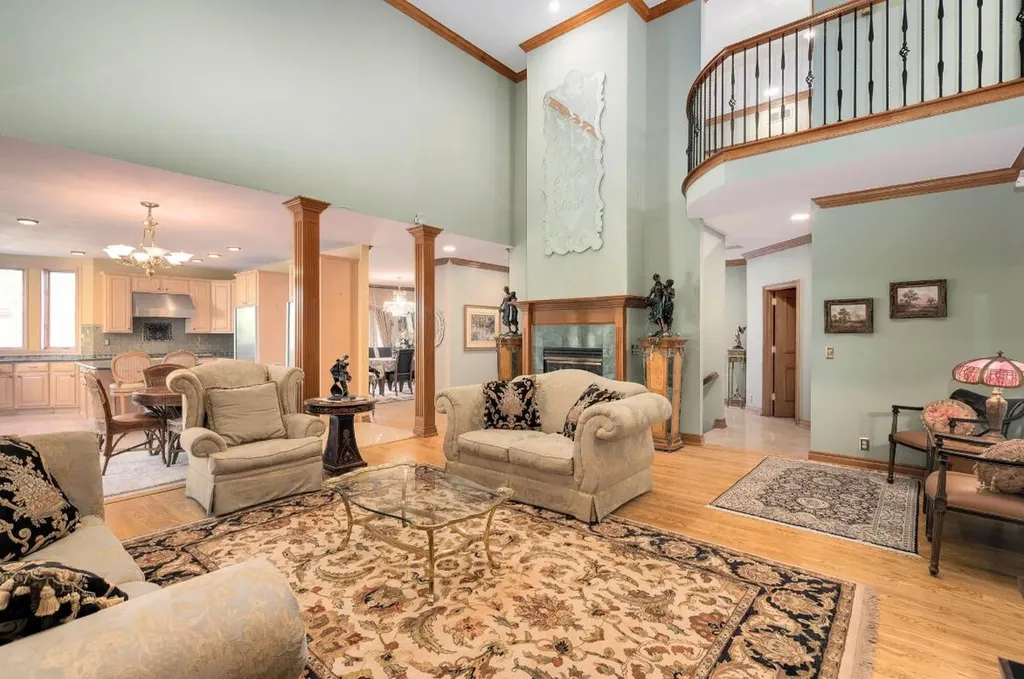 833 Lakewood Drive Rochester Hills City MI 48309