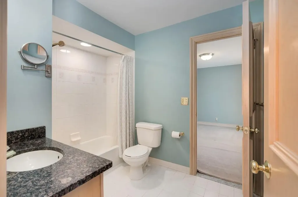 833 Lakewood Drive Rochester Hills City MI 48309