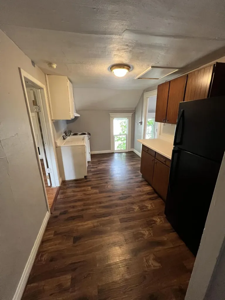 1021 Hickory Street Lansing City MI 48912