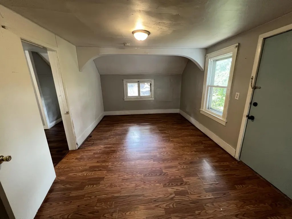 1021 Hickory Street Lansing City MI 48912