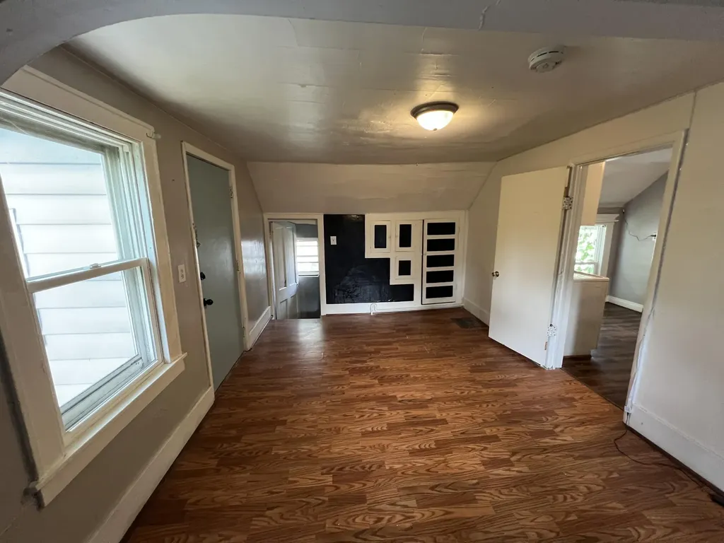 1021 Hickory Street Lansing City MI 48912