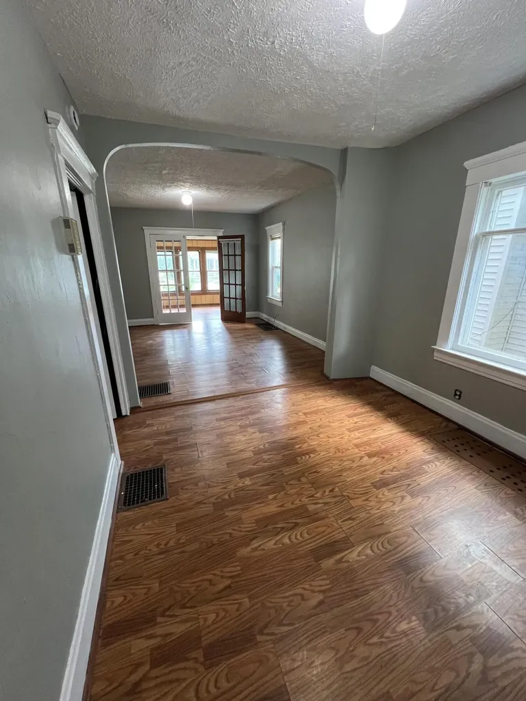 1021 Hickory Street Lansing City MI 48912